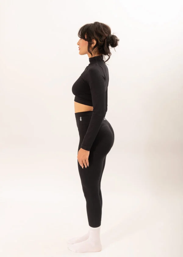 Cut-Out Crop Set