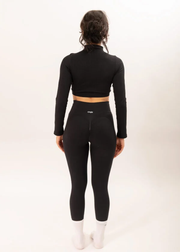 Cut-Out Crop Set
